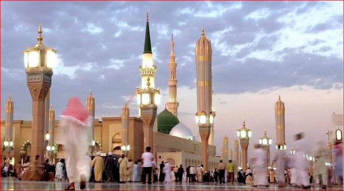 Saudi Arabia to open Prophet's Mosque to public gradually from Sunday