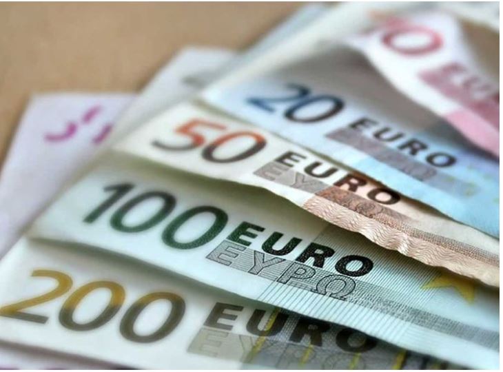 eur-to-pkr-today-1-euro-rate-in-pakistan-29th-december-2020