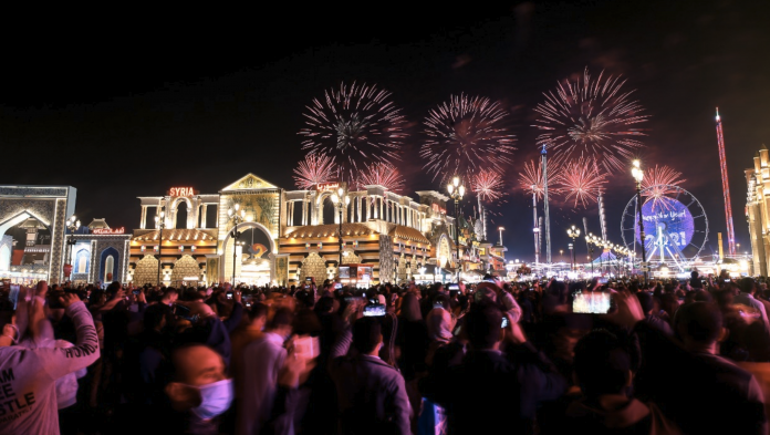 Look: Dazzling display of fireworks ushers in New Year in UAE