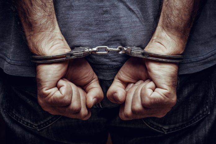 UAE: Three women jailed, fined and sentenced to deportation for robbing a man
